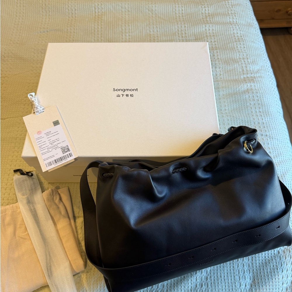 Songmont Medium Gather Bag (Ebony)